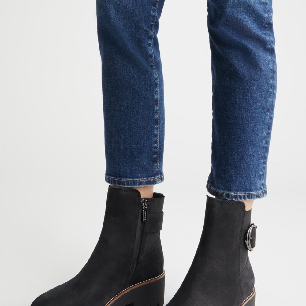 BLONDO Dakota Waterproof Bootie size 9.5 NWT